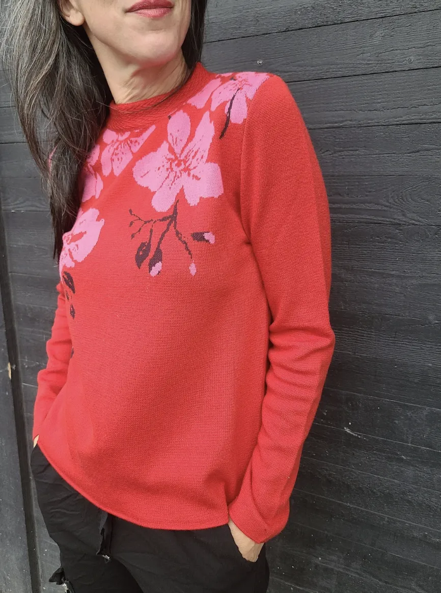 232634 Jacquard Pullover Orchid Motive Red