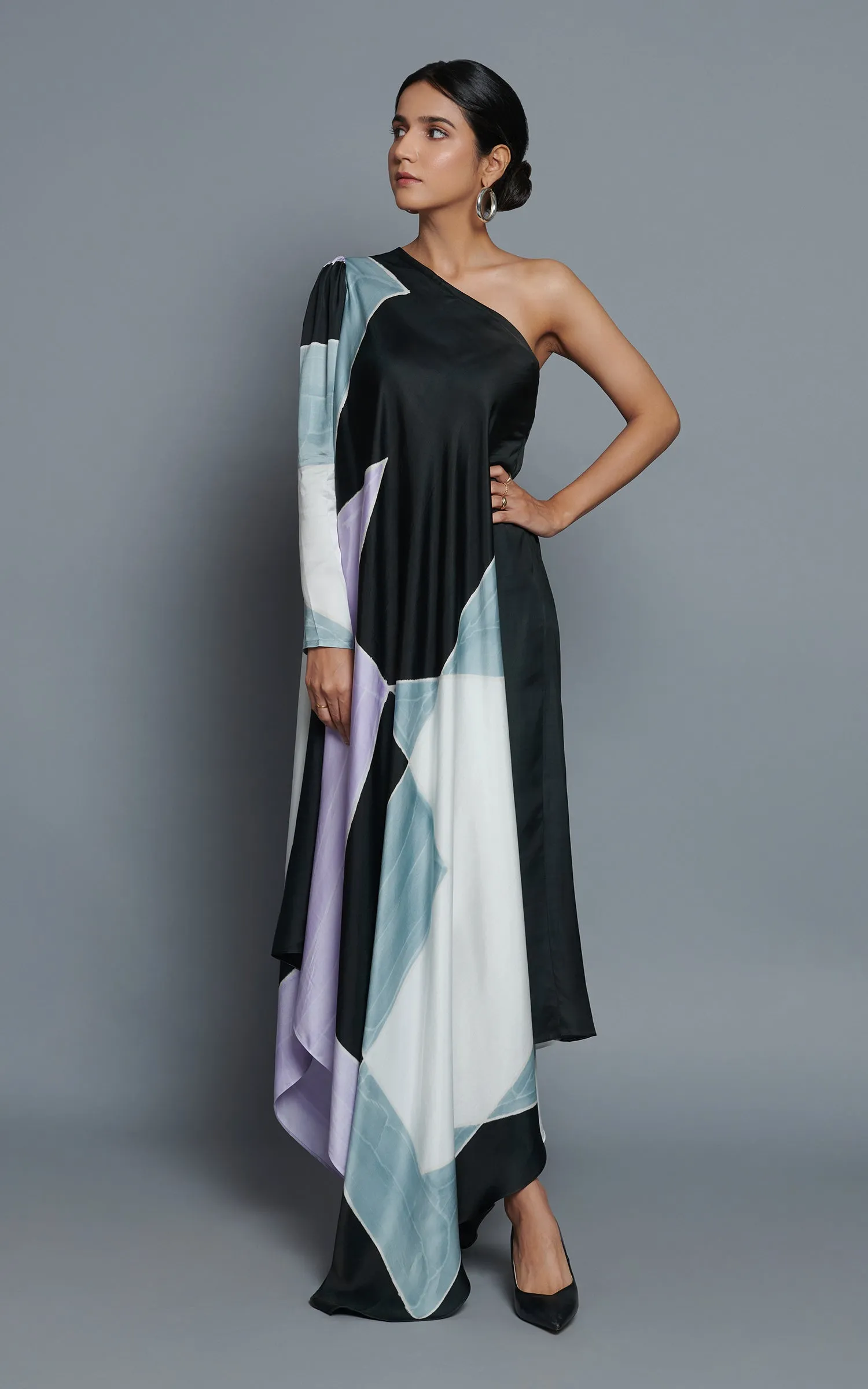 Abstract Printed One Shoulder Drape