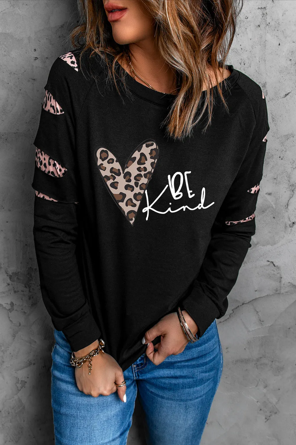 Black Sweatshirts for Women Crewneck Tops Long Sleeve Print Pullover Tops