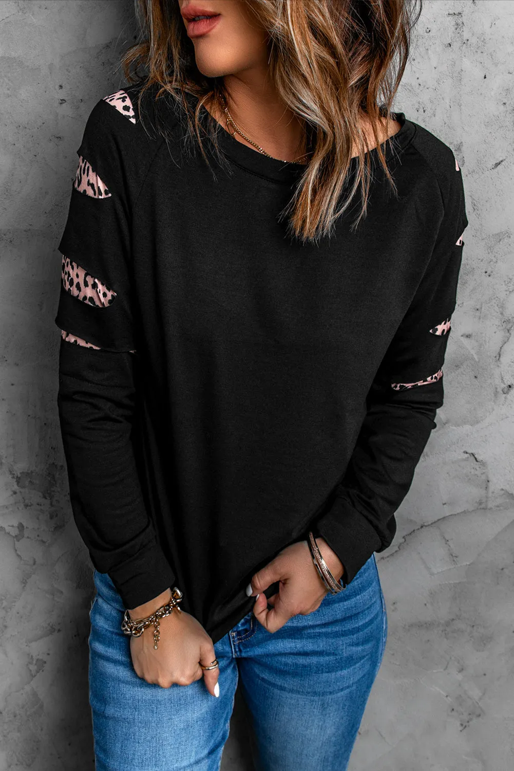 Black Sweatshirts for Women Crewneck Tops Long Sleeve Print Pullover Tops