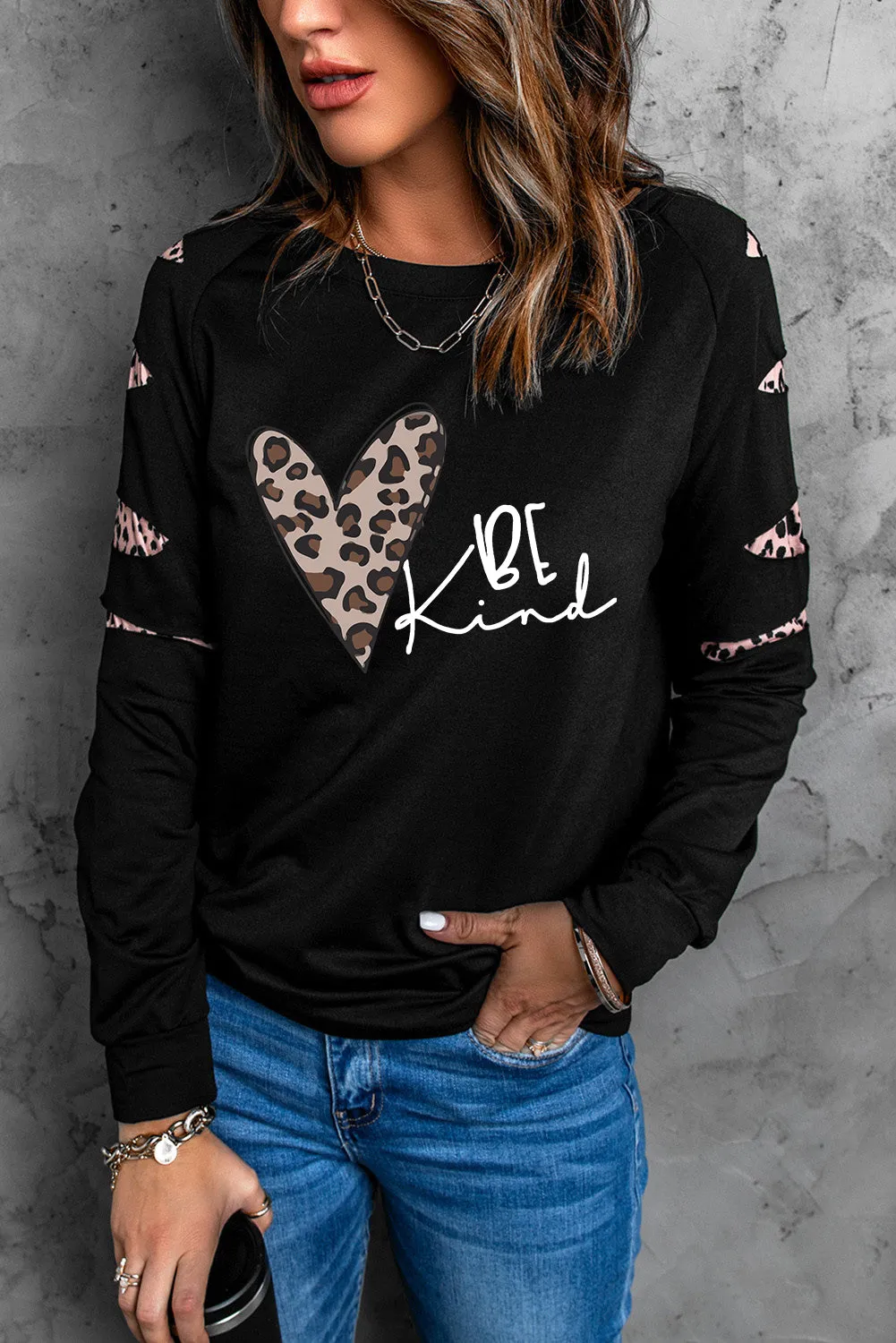 Black Sweatshirts for Women Crewneck Tops Long Sleeve Print Pullover Tops