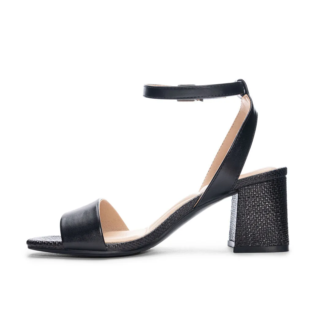 Chinese Laundry Beauties Sandals | Blush   Black