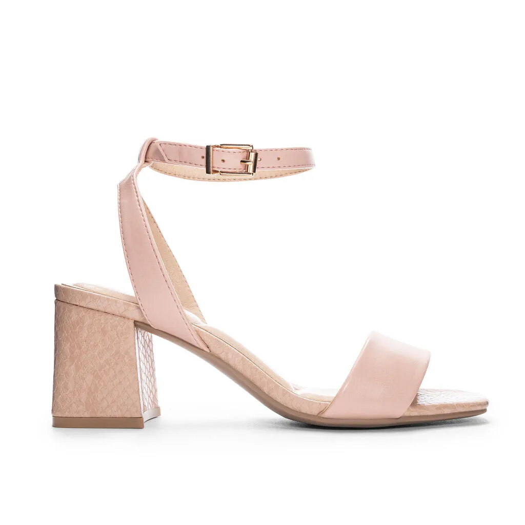 Chinese Laundry Beauties Sandals | Blush   Black