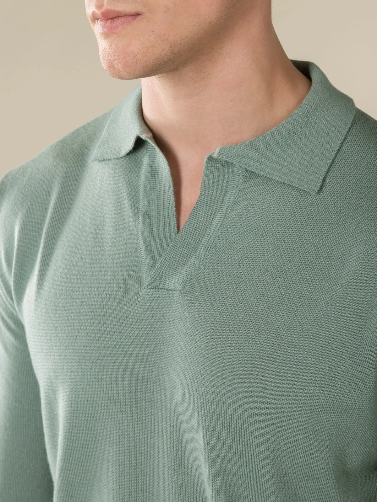 Extrafine Merino Buttonless Polo Pistache