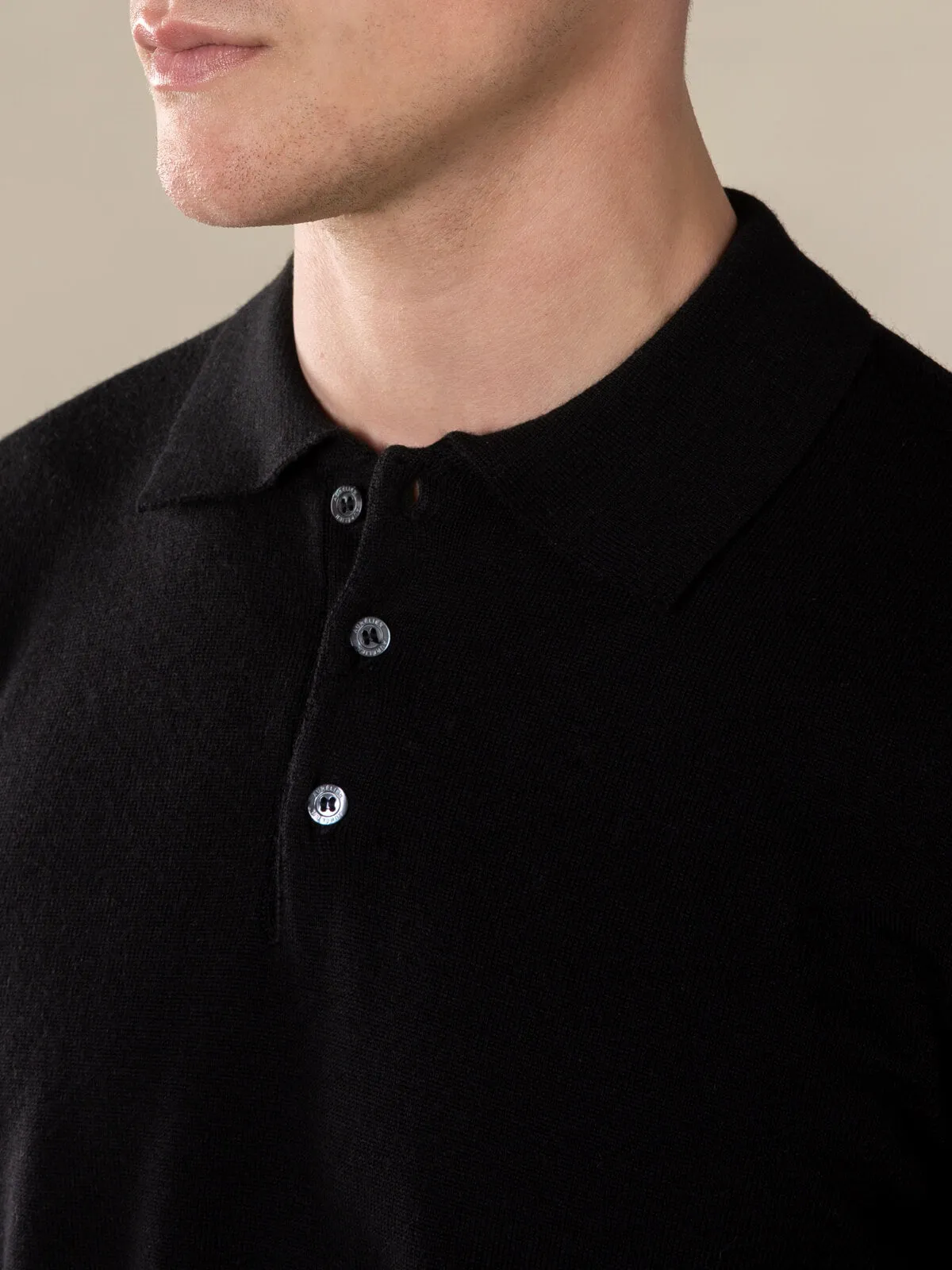 Extrafine Merino Polo Black