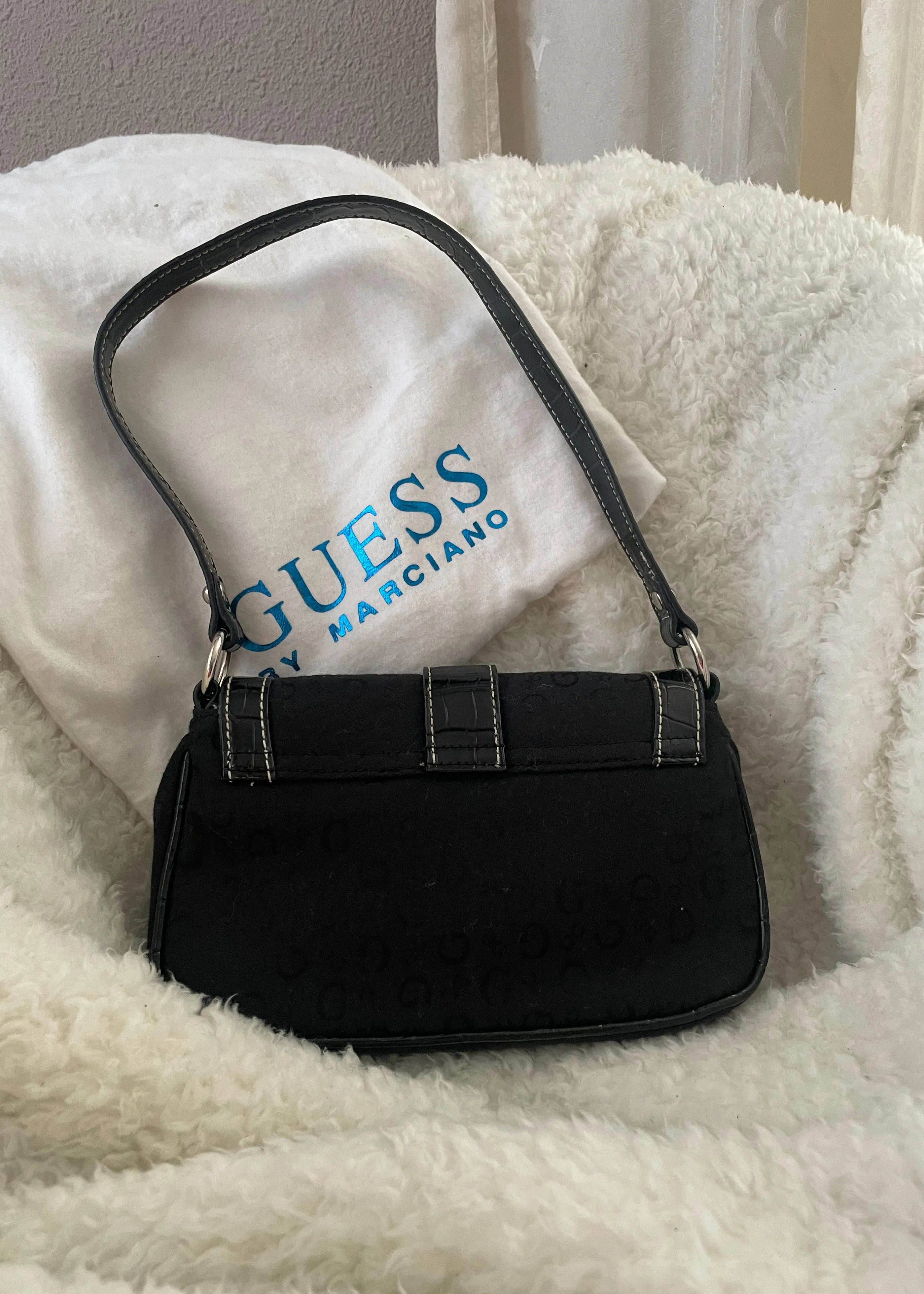 GUESS BAG