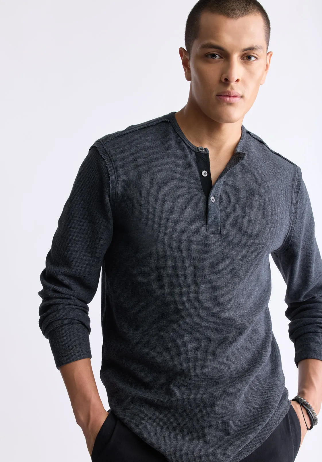 Kipato Men's Long-Sleeve Henley Top, Black - BM24434