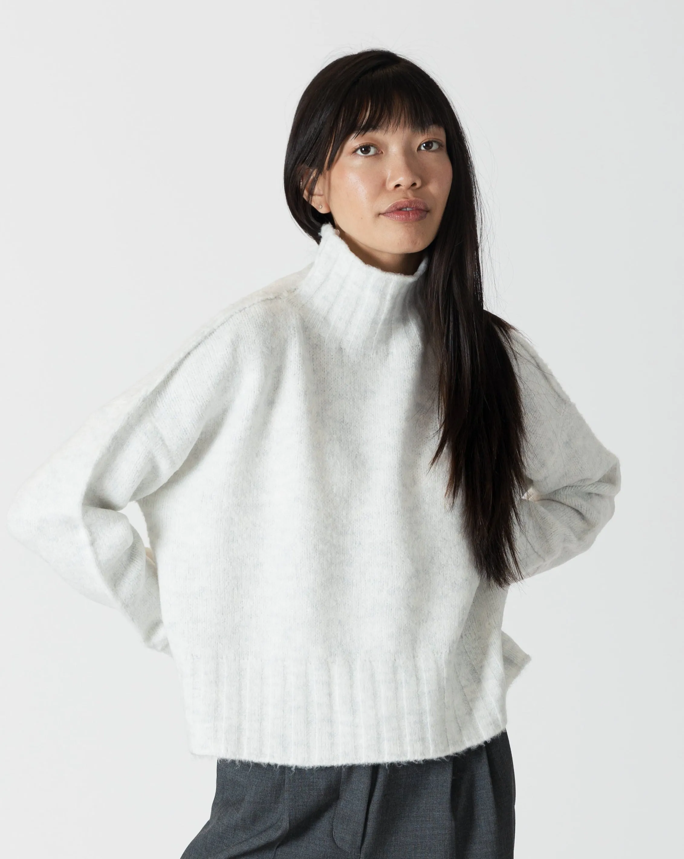 Lyla and Luxe Calli Mockneck Sweater