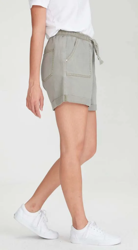 Maggie Shorts | Khaki