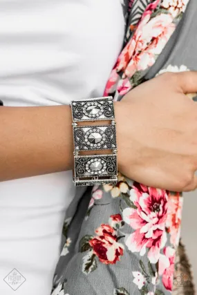 Paparazzi Accessories - Tycoon Texture -  #SS-1019 - Fashion Fix White Bracelet October 2019